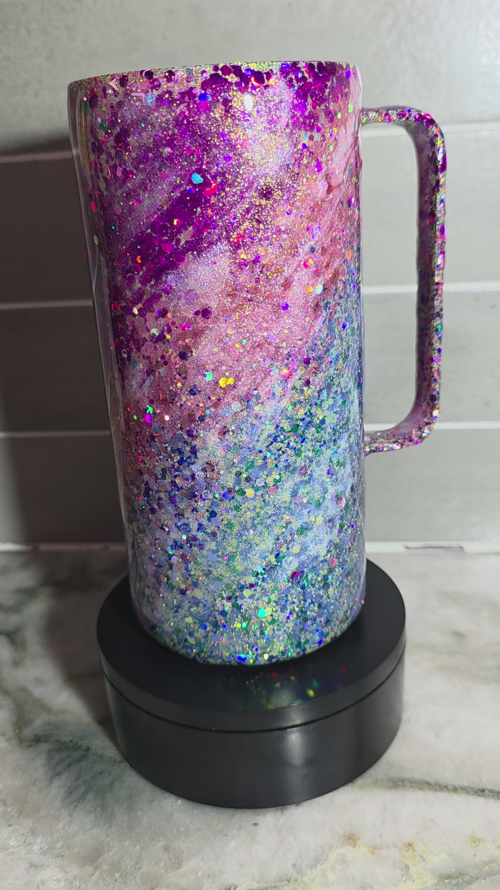 Milky Way HydroFlow – 25 oz Glitter Tumbler ✨🌌
